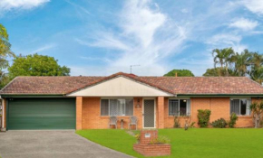 4BR Cozy Stay in Sunnybank Hills